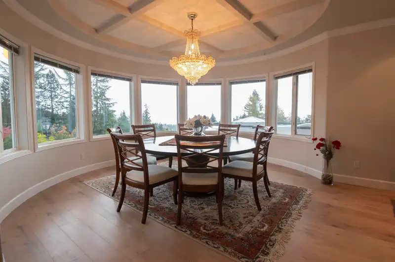 2572 WESTHILL CLOSE - photo 4 of 37