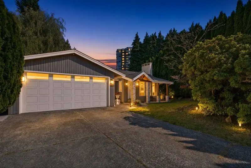 3222 COMOX COURT - photo 1 of 40