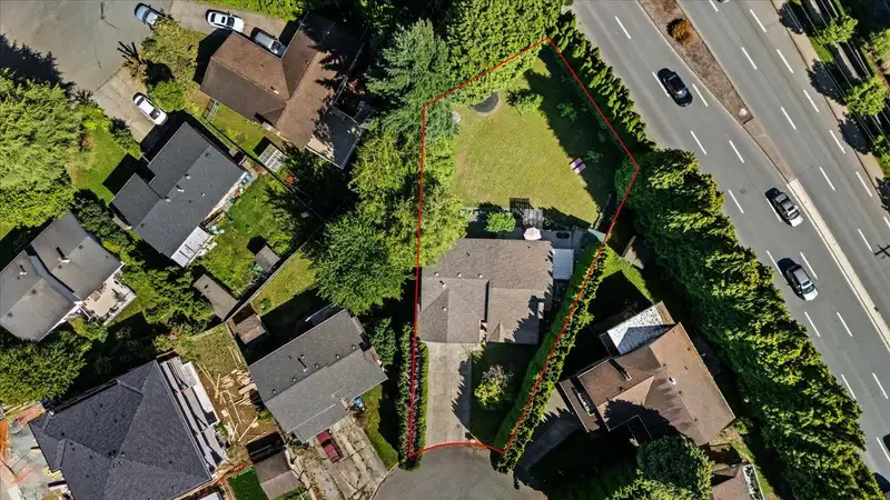 3222 COMOX COURT - photo 3 of 40