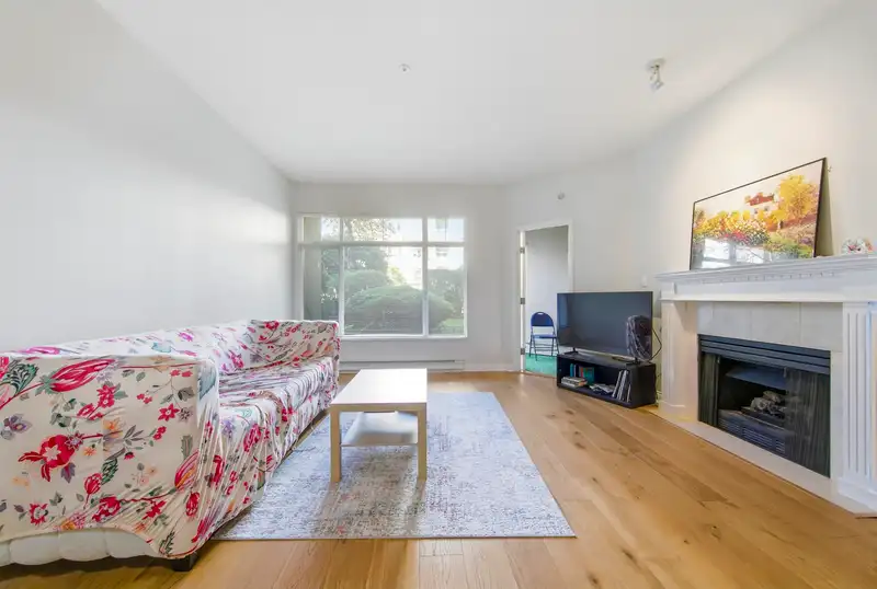 105 5735 HAMPTON PLACE - photo 4 of 21