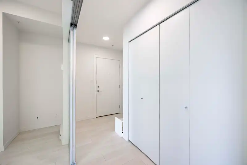 1601 691 NORTH ROAD - photo 2 of 25