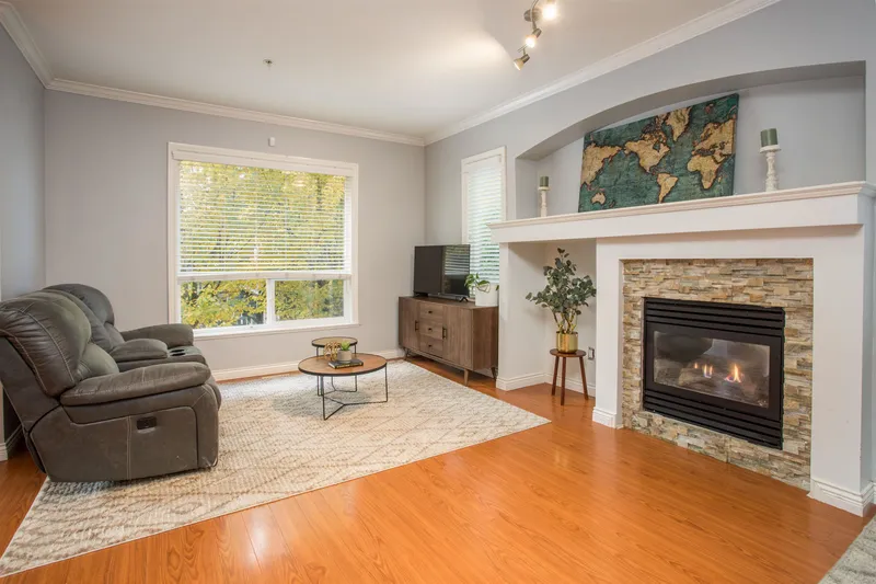 11847 191A STREET - photo 1 of 25