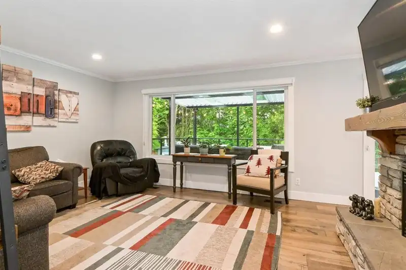 2739 SHEFFIELD WAY - photo 3 of 28