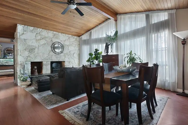 11298 LYON ROAD - photo 4 of 30