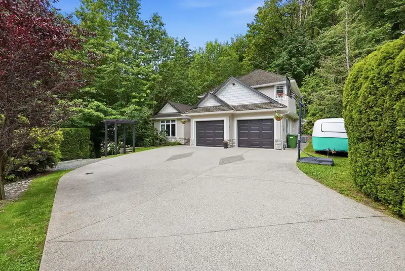 35787 GRAYSTONE DRIVE - photo 2 of 40