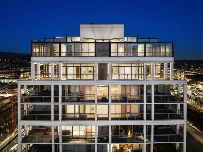 2202 4488 JUNEAU STREET - photo 3 of 25