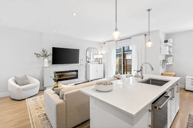 31 22128 48A AVENUE - photo 1 of 25