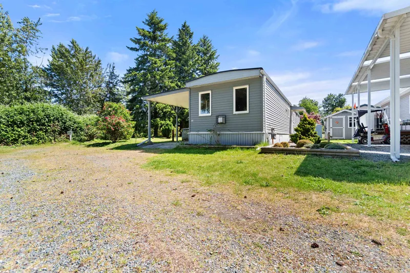 66 6035 VEDDER ROAD - photo 2 of 21