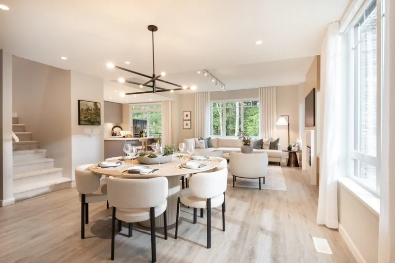 201 1331 WELLON STREET - photo 4 of 11