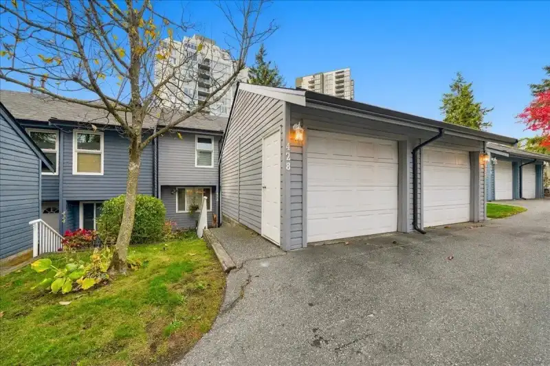 428 LEHMAN PLACE - photo 1 of 39