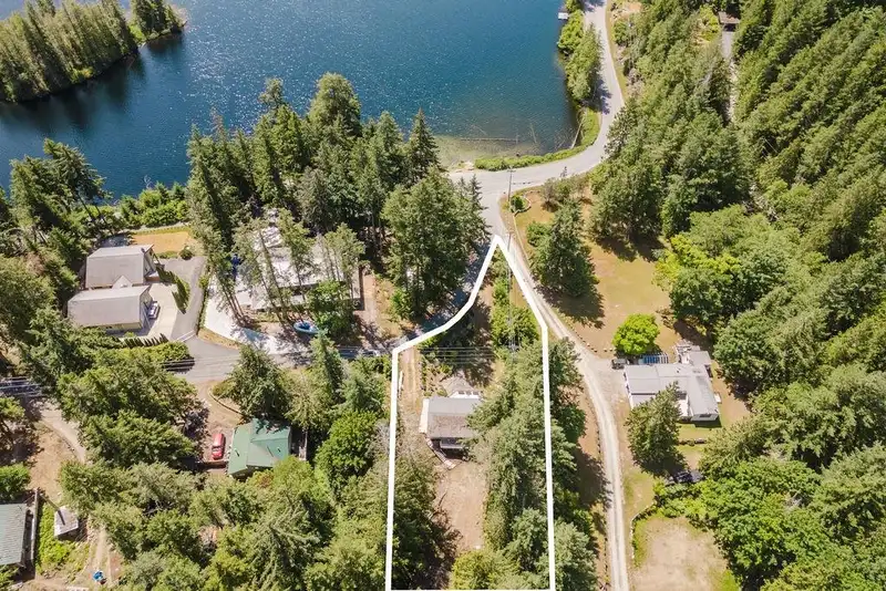 5079 ELLIOT ROAD - photo 4 of 40
