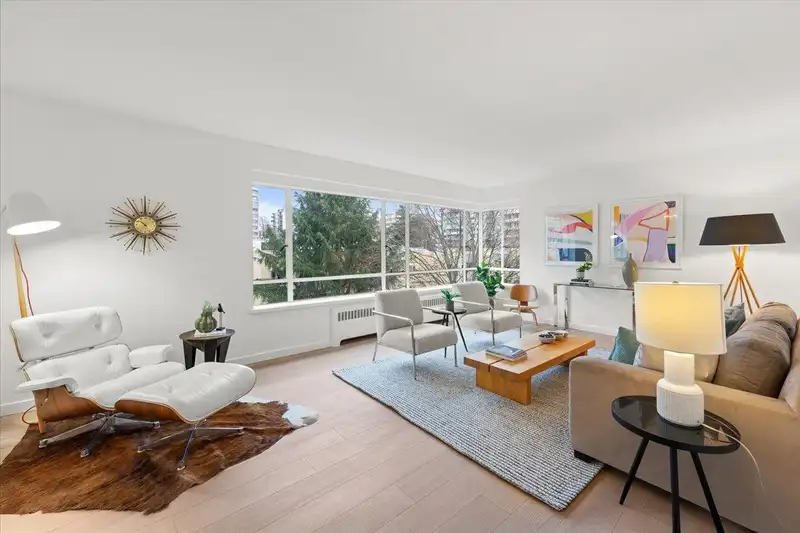 405 1949 BEACH AVENUE - photo 1 of 36