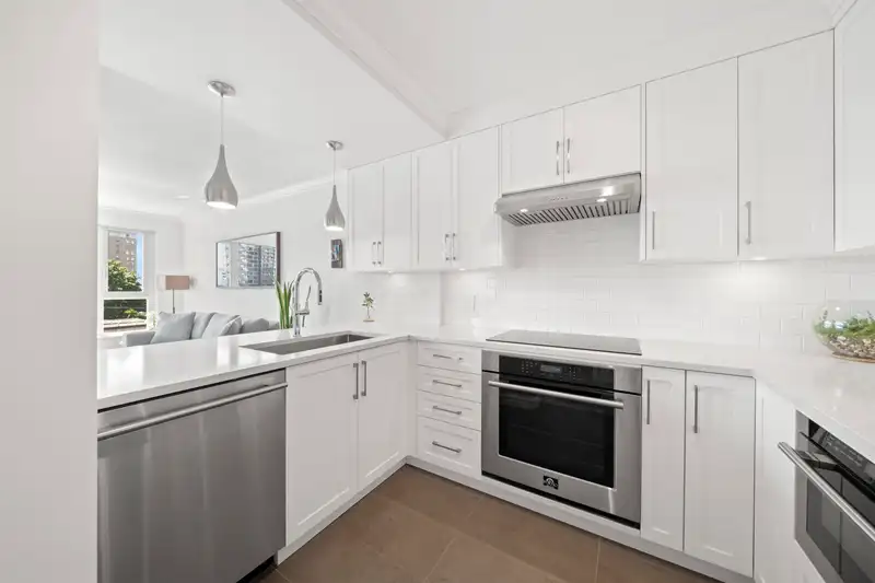 502 1838 NELSON STREET - photo 1 of 19