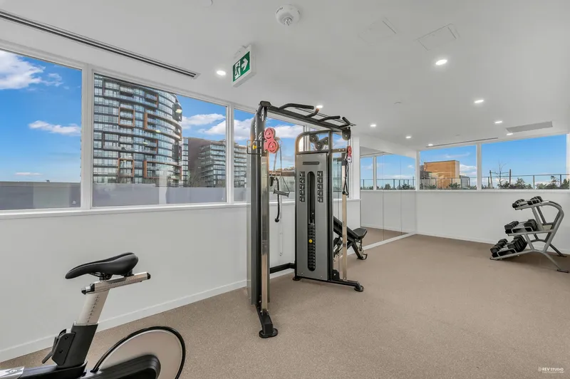 305 8415 GRANVILLE STREET - photo 3 of 11