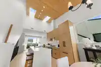 224 650 E 2ND STREET - thumbnail 10