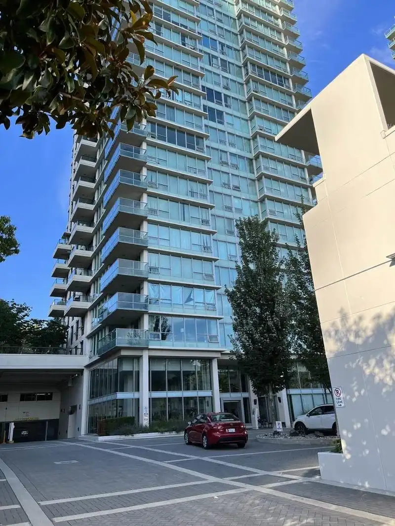 503 2200 DOUGLAS ROAD - photo 1 of 10