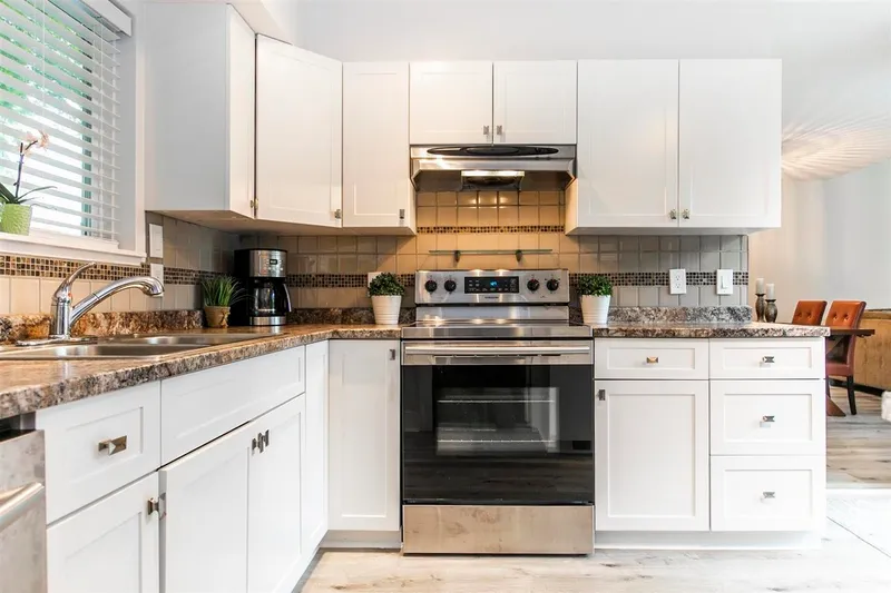 6110 GREENSIDE DRIVE - photo 3 of 7