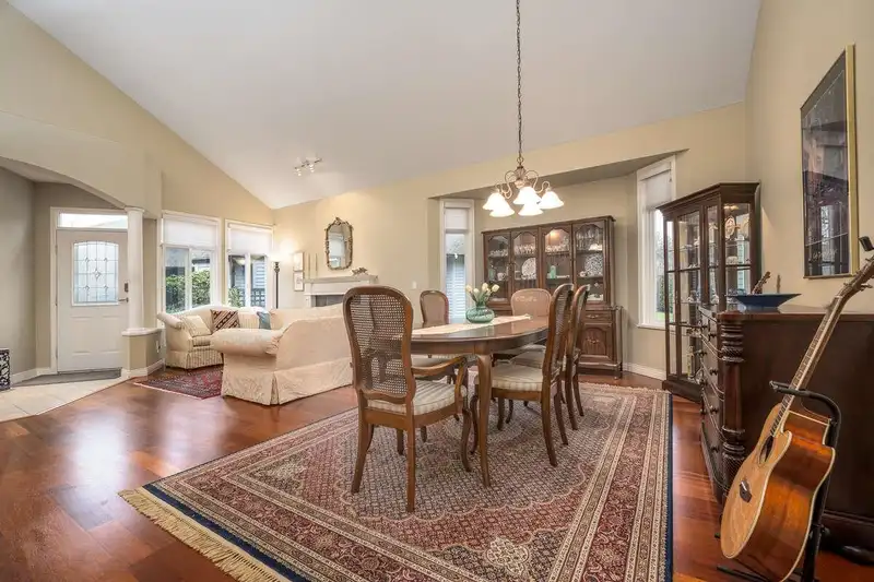 80 14909 32 AVENUE - photo 3 of 22