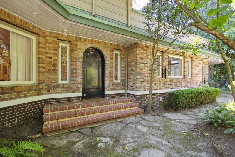 4051 MARGUERITE STREET - photo 4 of 25