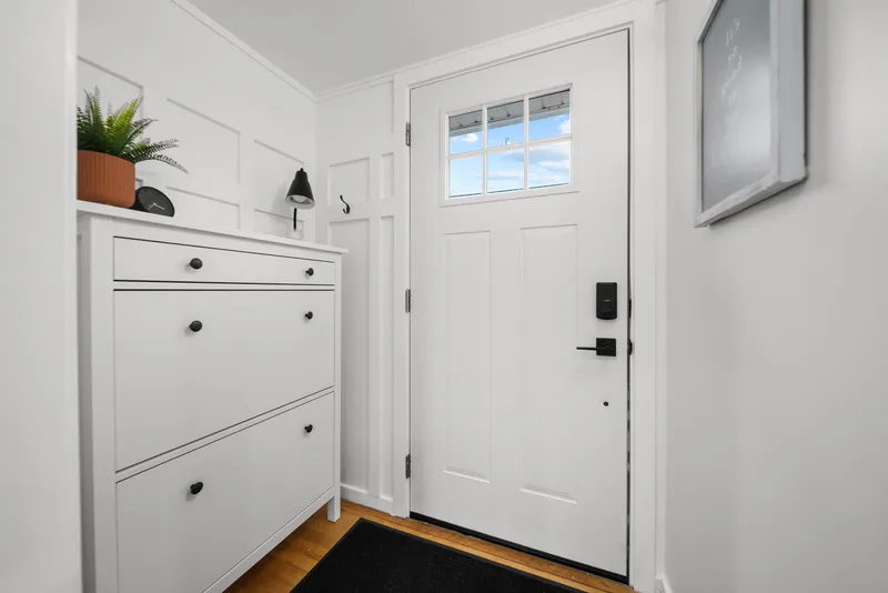 32939 10 AVENUE - photo 4 of 25