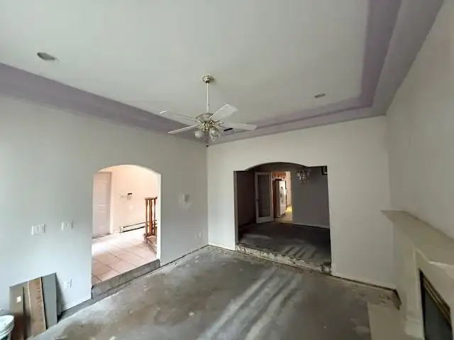 15780 99A AVENUE - photo 4 of 9