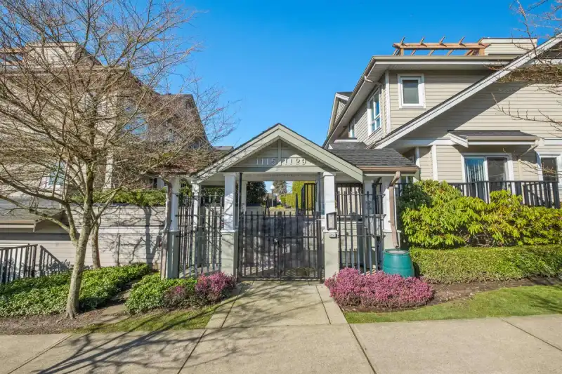 1127 ST. ANDREWS AVENUE - photo 1 of 34