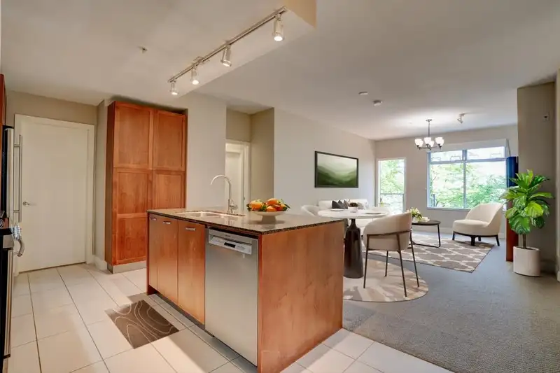 207 5955 IONA DRIVE - photo 4 of 39