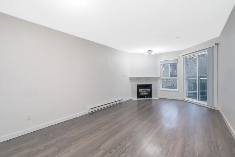 307 16137 83 AVENUE - photo 3 of 25