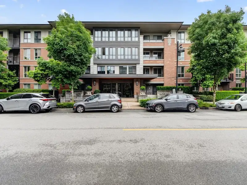 102 3107 WINDSOR GATE - photo 1 of 27