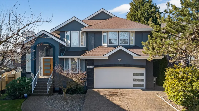 8277 153B STREET - photo 1 of 25