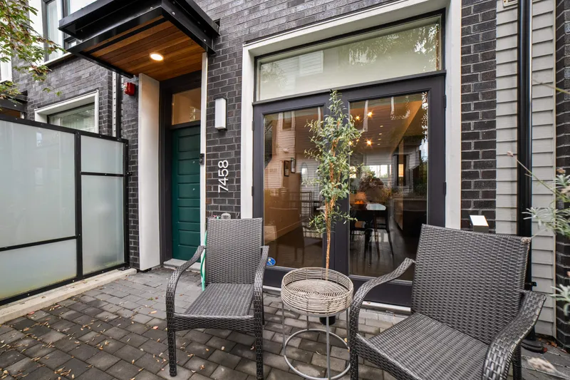 7458 GRANVILLE STREET - photo 3 of 25