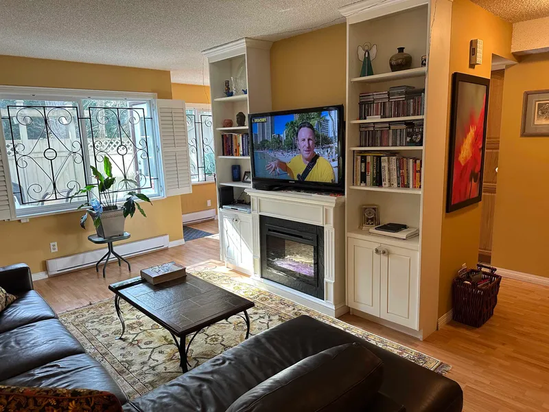 3444 LANGFORD AVENUE - photo 2 of 25