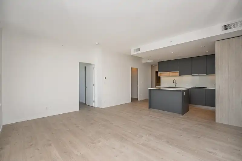 1013 6808 MINORU BOULEVARD - photo 4 of 40