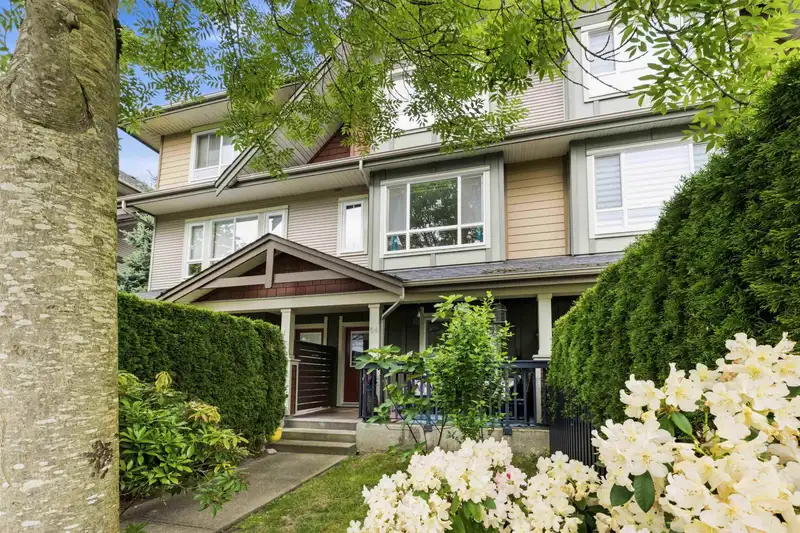 54 7088 191 STREET - photo 2 of 40