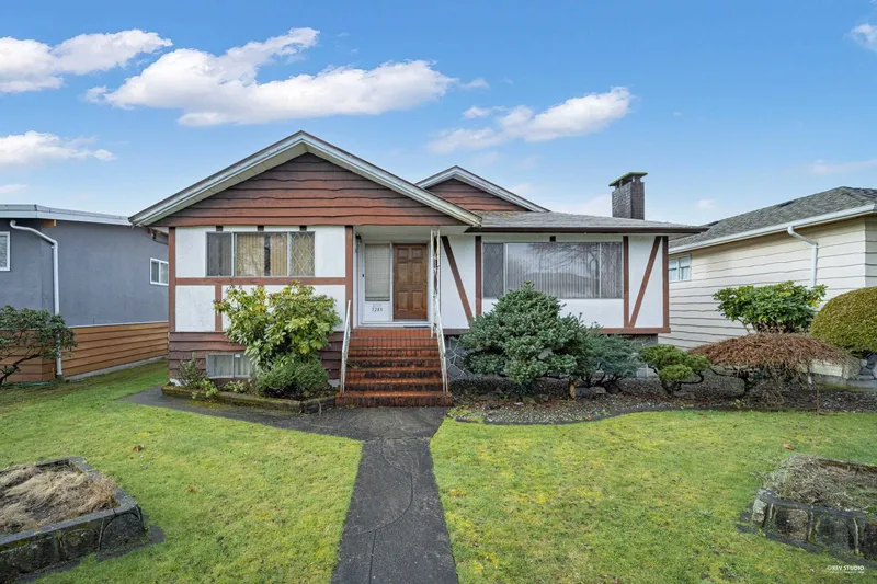 7281 ELMHURST DRIVE - photo 2 of 12