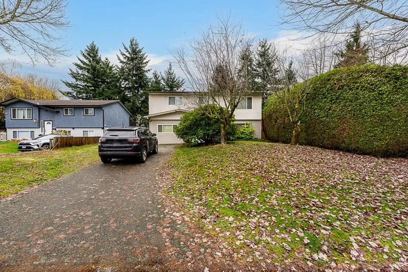 18340 63A AVENUE - photo 2 of 25