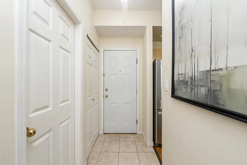 202 83 STAR CRESCENT - photo 4 of 40