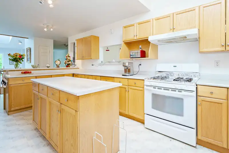 11885 264 STREET - photo 3 of 40
