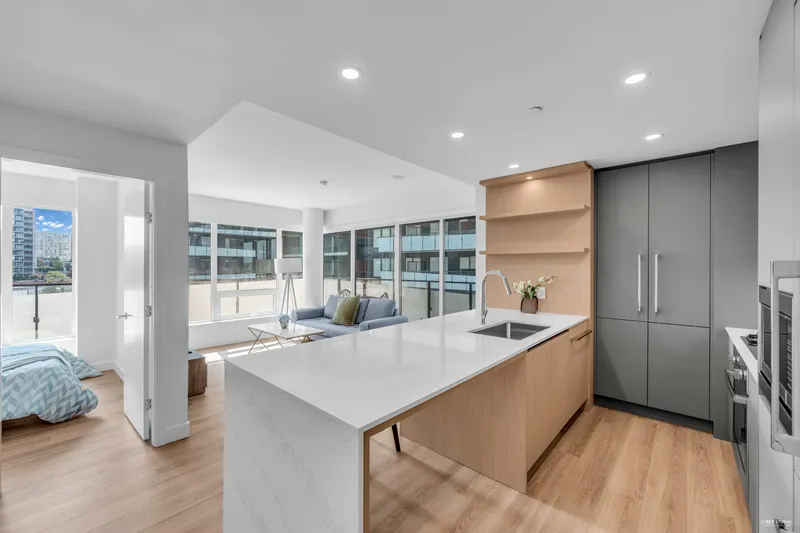 508 5593 NUMBER 3 ROAD - photo 2 of 25