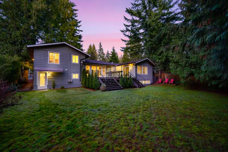 2568 THE BOULEVARD - photo 2 of 21