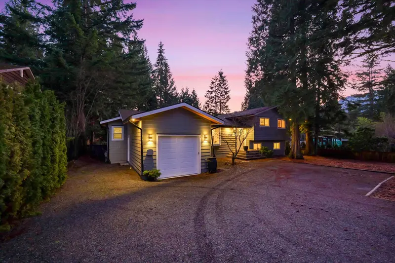 2568 THE BOULEVARD - photo 4 of 21