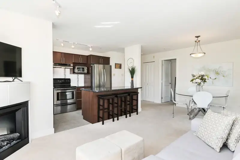 202 19366 65 AVENUE - photo 4 of 34