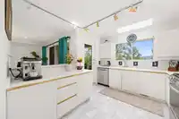 40 1238 EASTERN DRIVE - thumbnail 12