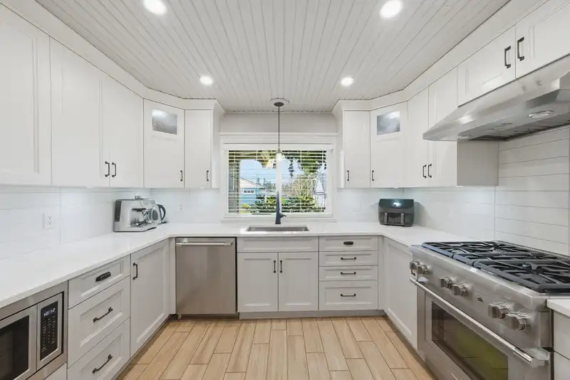 56 SEVENTH AVENUE - photo 2 of 38