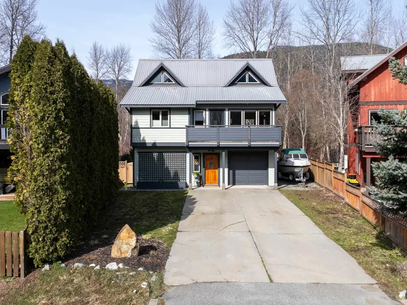 1423 WILLOW DRIVE - photo 1 of 25