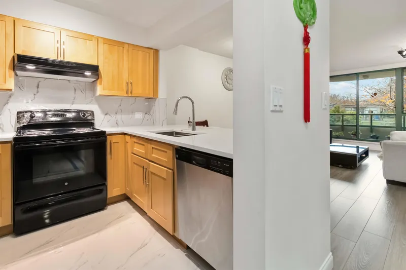 610 7380 ELMBRIDGE WAY - photo 3 of 22