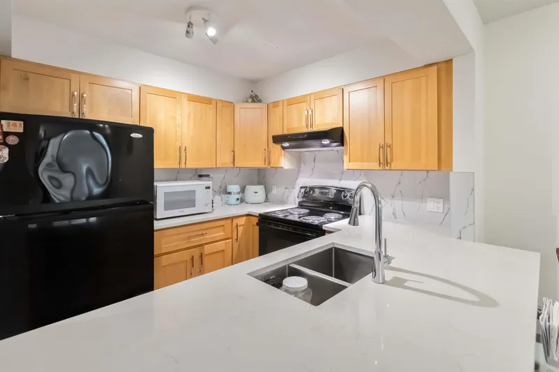 610 7380 ELMBRIDGE WAY - photo 4 of 22