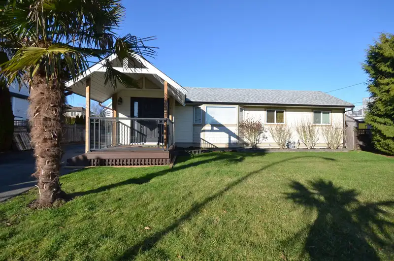 17341 0 AVENUE - photo 1 of 6