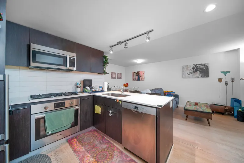 1509 7888 ACKROYD ROAD - photo 4 of 22