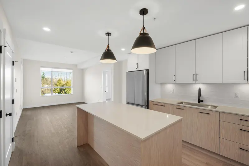 505 27218 ALDERGROVE TOWN CENTRE DRIVE - photo 2 of 24